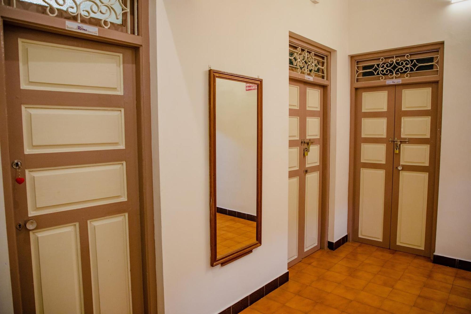 Maison Blanche Near Rock Beach Hotel Pondicherry Exterior photo